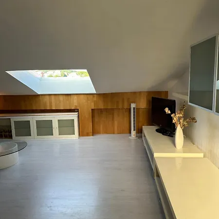 Coqueto Y Luminoso ático En Amara Cerca Del Paseo Del Urumea Y Del Estadio De Anoeta San Sebastián