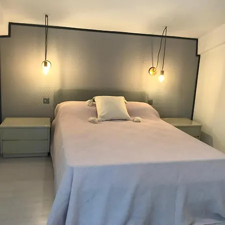 Appartamento Coqueto Y Luminoso ático En Amara Cerca Del Paseo Del Urumea Y Del Estadio De Anoeta San Sebastián